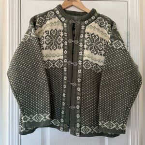 Squaw Valley 100% Wool Heavy Sweater